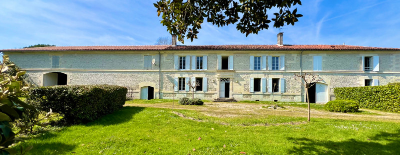 Propriété à vendre à Saint-Martial-sur-Né, Charente-Maritime - 450 500 €