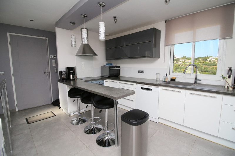 French property for sale in Nice, Alpes-Maritimes - €740,000 - photo 7