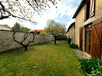 Maison à vendre à Ruffec, Charente - 235 400 € - photo 9