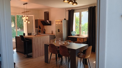 French property for sale in Apt, Vaucluse - €299,000 - photo 3