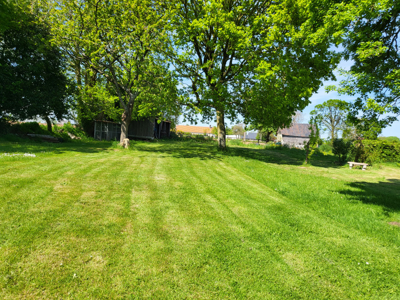 French property for sale in Savigny-le-Vieux, Manche - €180,000 - photo 2