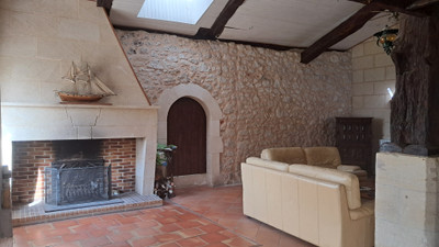 French property for sale in La Lande-de-Fronsac, Gironde - €371,000 - photo 1