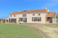 Propriété à vendre à Thénezay, Deux-Sèvres - 279 000 € - photo n°2