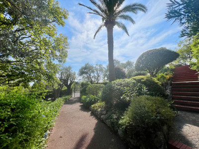 French property for sale in Antibes, Alpes-Maritimes - €985,000 - photo 11