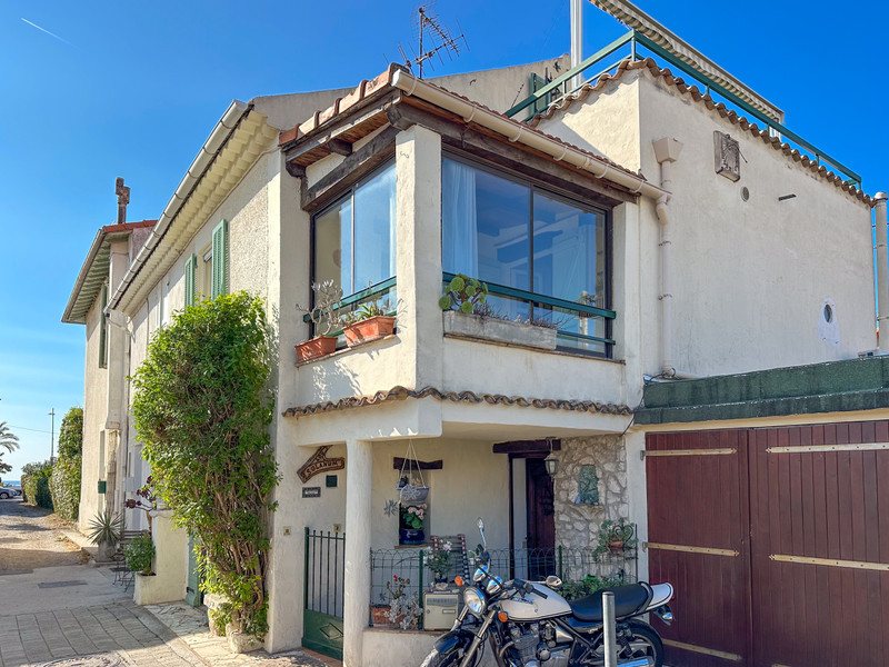 French property for sale in Cagnes-sur-Mer, Alpes-Maritimes - €580,000 - photo 1