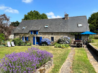 Guest house / gite for sale in Guégon Morbihan Brittany
