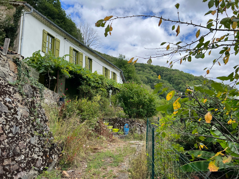 French property for sale in Le Bosc, Ariège - €280,000 - photo 2