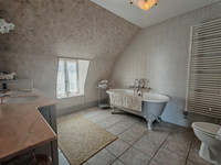 Maison à vendre à Theneuille, Allier - 1.100.000 € - photo 6