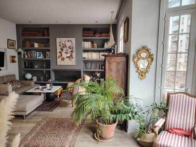 French property for sale in Nice, Alpes-Maritimes - €820,000 - photo 2
