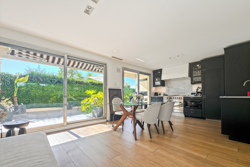 French property for sale in Nice, Alpes-Maritimes - €368,000 - photo 1