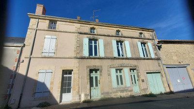 French property for sale in Foussais-Payré, Vendée - €150,000 - photo 1