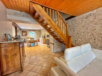 French property for sale in Parcoul-Chenaud, Dordogne - €252,500 - photo 2