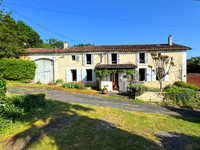 Maison à vendre à Yviers, Charente - 195.700 € - photo 1