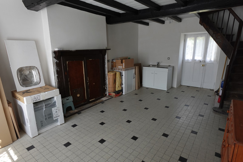 French property for sale in Saint-Fraimbault, Orne - &#8364;105,000 - photo 3