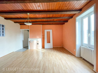 French property for sale in Saint-Clair, Lot - €214,000 - photo 2