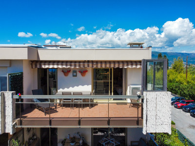 French property for sale in Nice, Alpes-Maritimes - €385,000 - photo 2