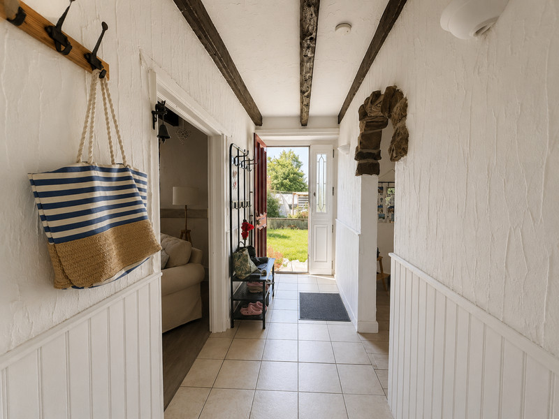 French property for sale in Mohon, Morbihan - €138,999 - photo 2