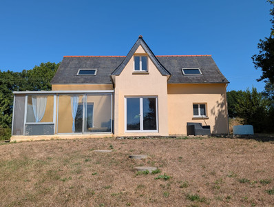 French property for sale in Carnoët, Côtes-d'Armor - €194,400 - photo 3