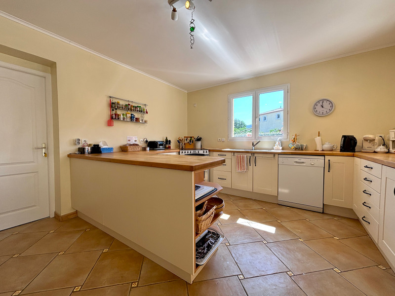 French property for sale in Finestret, Pyrénées-Orientales - €370,000 - photo 6
