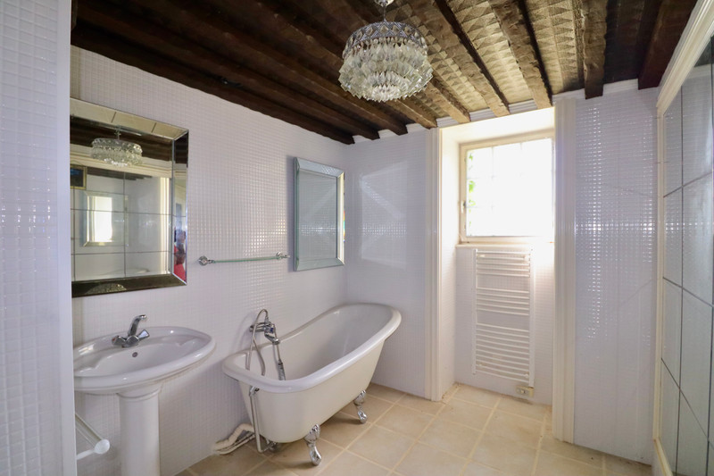 French property for sale in Montembœuf, Charente - €160,000 - photo 7