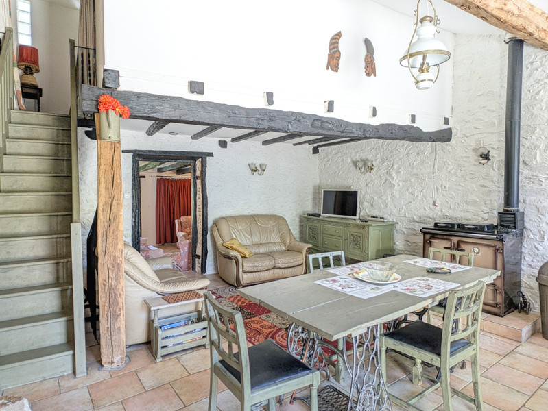 French property for sale in Val-d'Oire-et-Gartempe, Haute-Vienne - €147,000 - photo 2