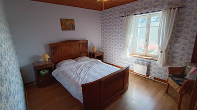 French property for sale in Auzances, Creuse - €149,900 - photo 8