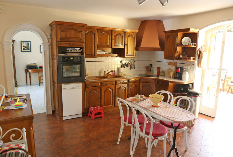 French property for sale in Mareuil, Dordogne - &#8364;299,600 - photo 4
