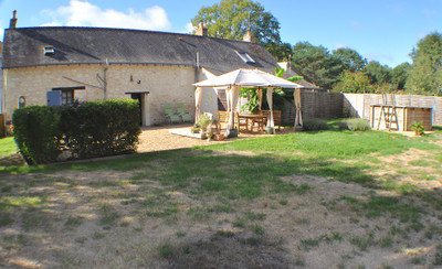 French property for sale in Mouliherne, Maine-et-Loire - €314,500 - photo 1