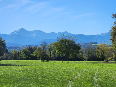 A-rated 3-bedroom home where luxury meets nature: A high-tech sanctuary with breath-taking mountain views