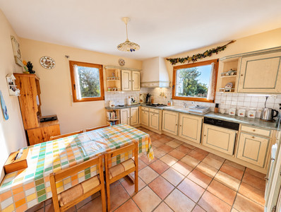 French property for sale in Lohuec, Côtes-d'Armor - €267,500 - photo 9