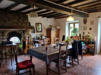 Maison à vendre à Le Mayet De Montagne, Allier - 275 000 € - photo 2