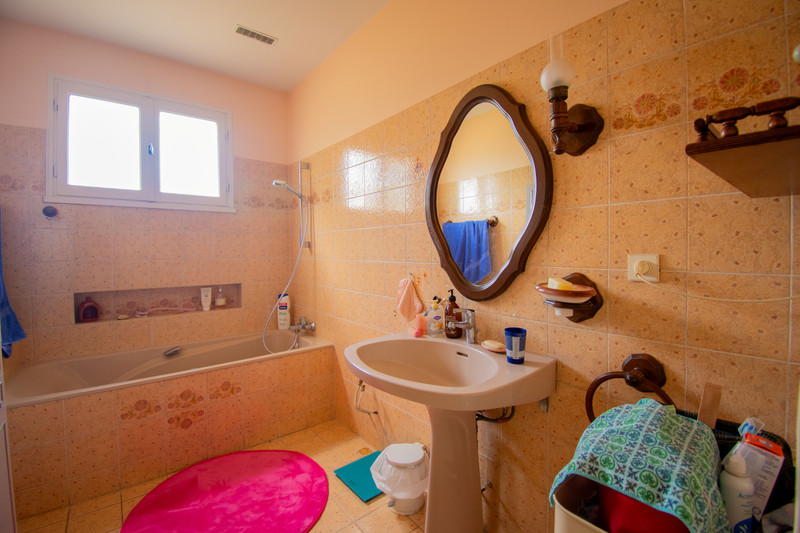 French property for sale in Lavalette, Aude - €340,000 - photo 6