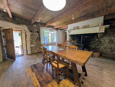 Maison à vendre à La Salvetat-sur-Agout, Hérault, Languedoc-Roussillon, avec Leggett Immobilier