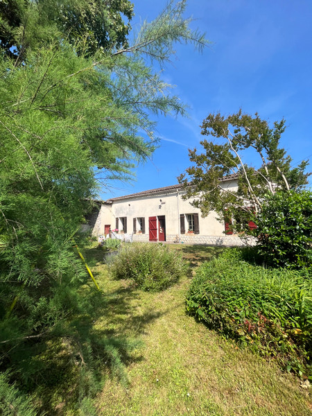 Maison à vendre à Saint-Philippe-du-Seignal, Gironde - 243 800 € - photo 1