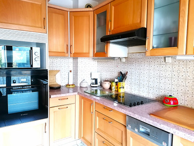 French property for sale in Six-Fours-les-Plages, Var - €350,000 - photo 3