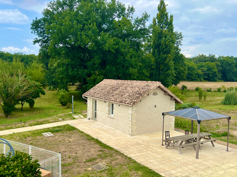 French property for sale in Lorignac, Charente-Maritime - €500,000 - photo 10