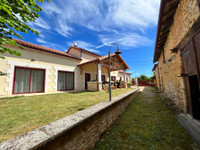 Maison à vendre à Corgnac-sur-l'Isle, Dordogne - 279 530 € - photo 1