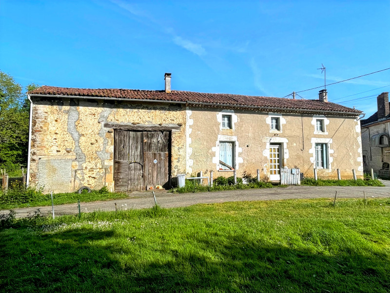 Propriété à vendre à Saint-Bonnet-de-Bellac, Haute-Vienne - 46 600 €