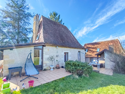 French property for sale in Bassillac, Dordogne - €182,000 - photo 2