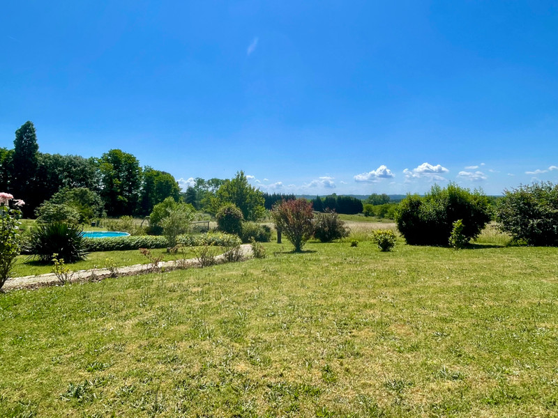 French property for sale in Montguyon, Charente-Maritime - €262,000 - photo 9
