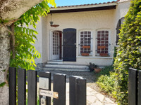 French property, houses and homes for sale in Bassan Hérault Languedoc_Roussillon