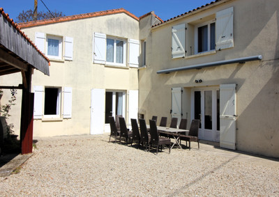 French property for sale in Charmé, Charente - €142,790 - photo 3