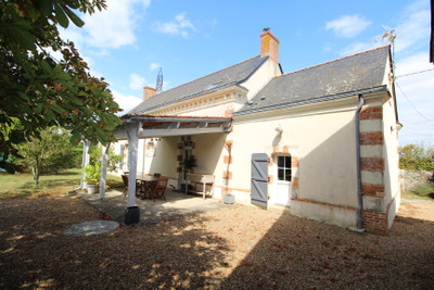 Maison à vendre à Chemillé-en-Anjou, Maine-et-Loire, Pays de la Loire, avec Leggett Immobilier