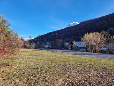 Terrain à vendre à La Salle-les-Alpes, Hautes-Alpes, PACA, avec Leggett Immobilier