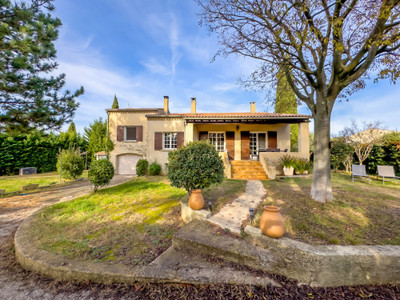 French property for sale in Plan-d'Orgon, Bouches-du-Rhône - €335,000 - photo 1