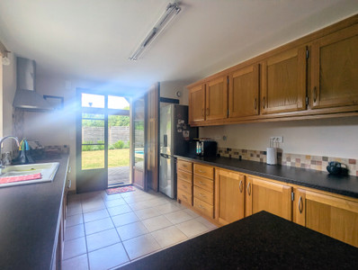 French property for sale in Saint-Pierre-de-Frugie, Dordogne - €290,000 - photo 4