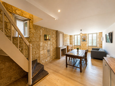 Immeuble à vendre à Aubeterre-sur-Dronne, Charente, Poitou-Charentes, avec Leggett Immobilier
