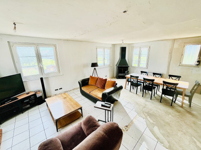 French property for sale in Neuilly-le-Vendin, Mayenne - €103,300 - photo 6