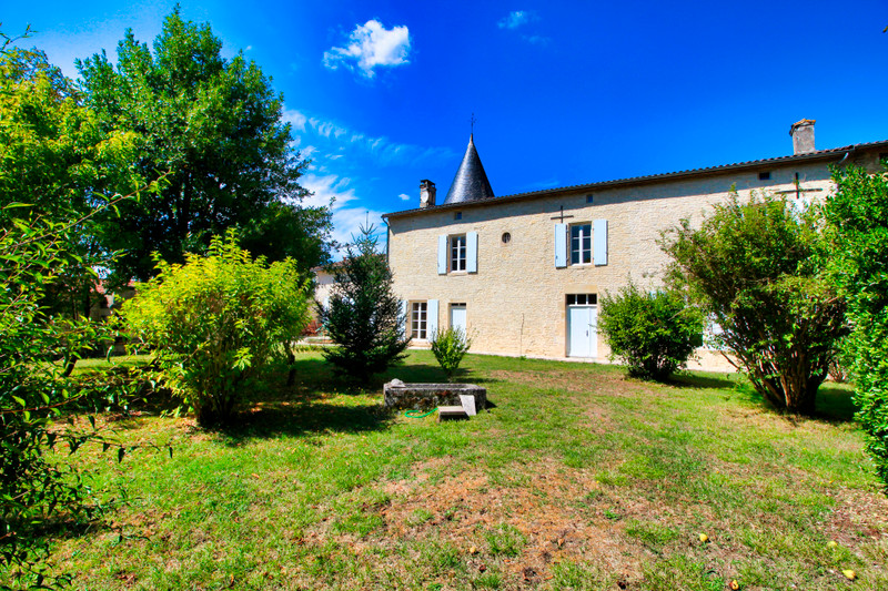 French property for sale in Couture-d'Argenson, Deux-Sèvres - &#8364;550,000 - photo 2
