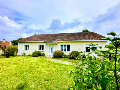 house for sale in Landes